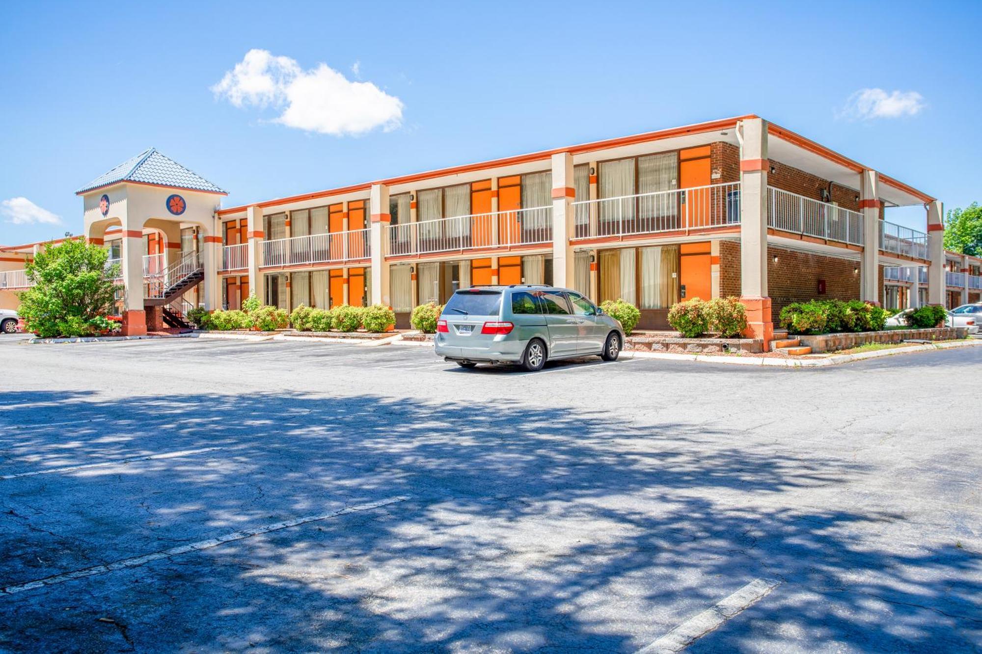 Oyo Hotel Greensboro East I 40 Exterior foto